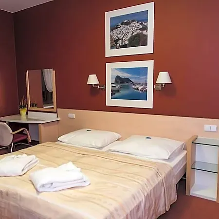 Iberia Hotel