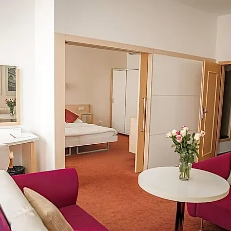 Iberia Hotel 3*