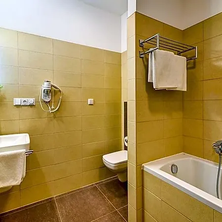Hotel Iberia 3*