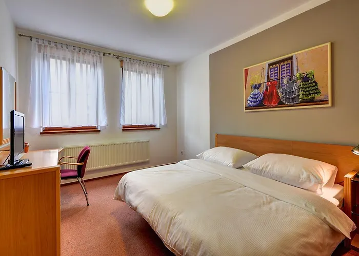 Iberia Hotel